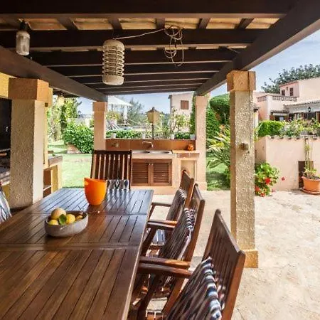 Sleeps 6 With Pool Air Con And Wifi Villa Pollenca